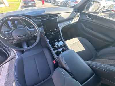 2026 Jeep Grand Cherokee L Laredo