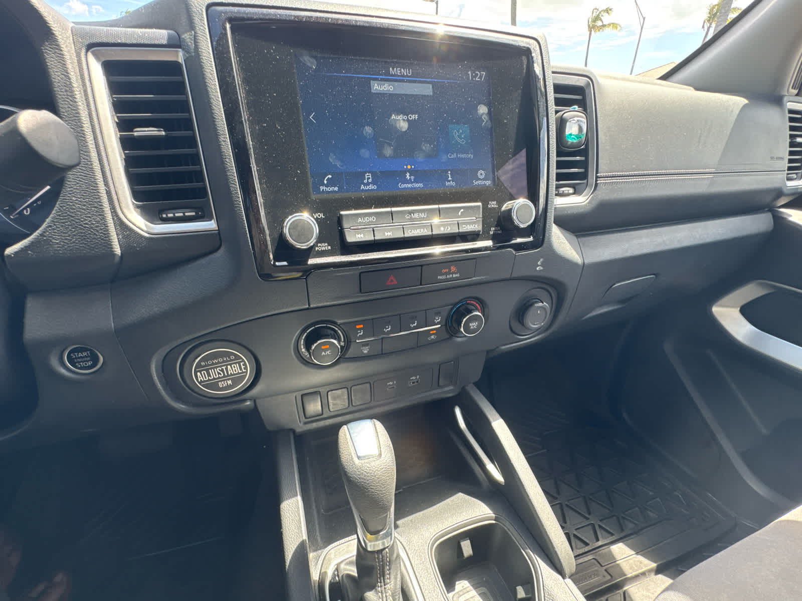 2023 Nissan Frontier SV