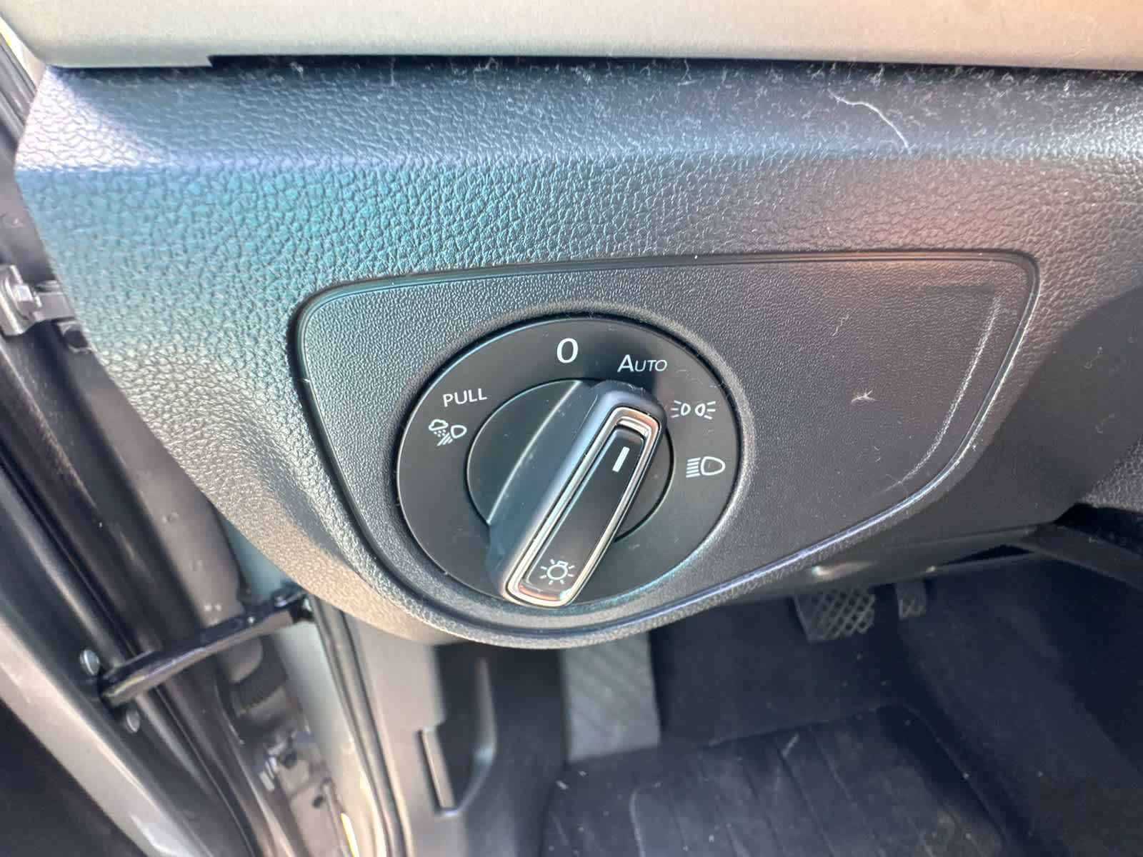 2021 Volkswagen Atlas Cross Sport 3.6L V6 SE w/Technology