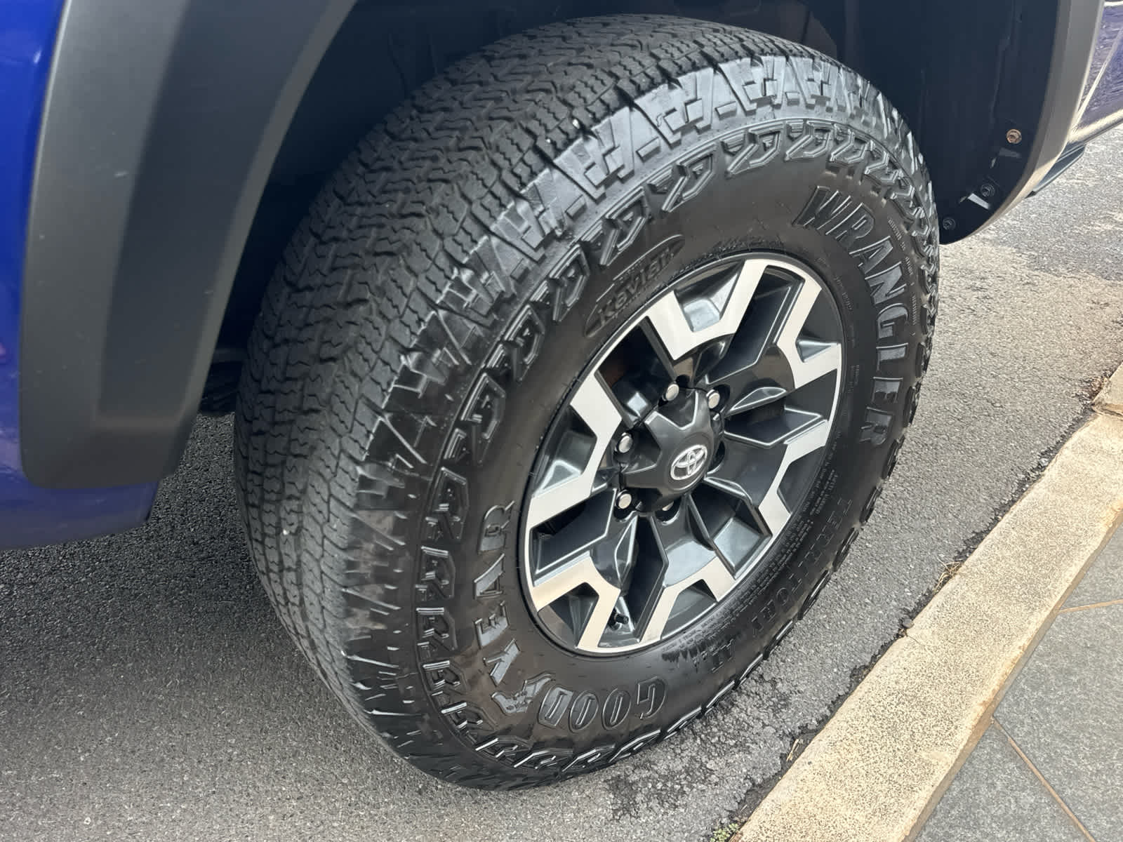 2023 Toyota Tacoma TRD Off Road