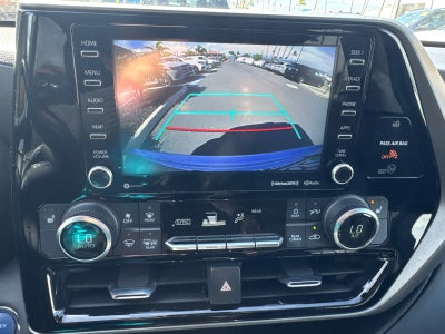 2022 Toyota Highlander Hybrid XLE