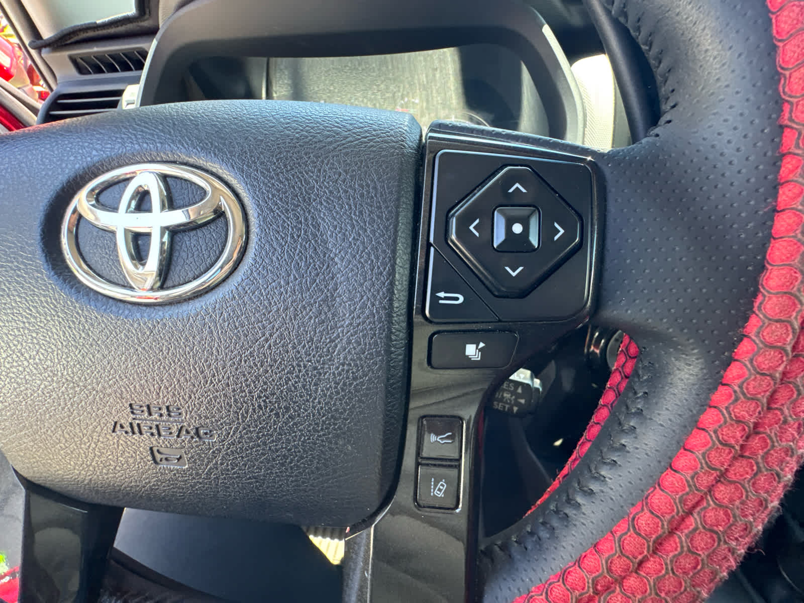2024 Toyota 4Runner TRD Off Road