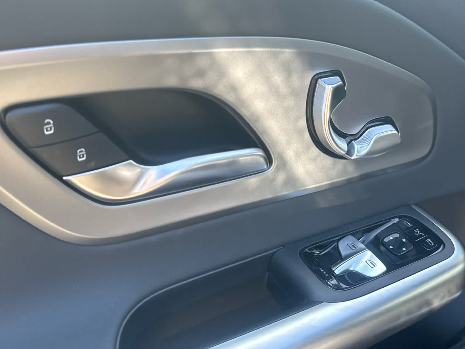 2027 Mercedes-Benz CLA 220 Hybrid FWD