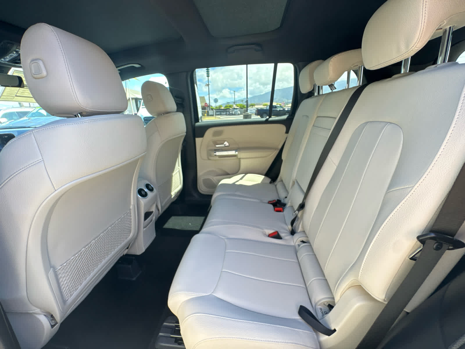 2026 Mercedes-Benz GLB 250 SUV