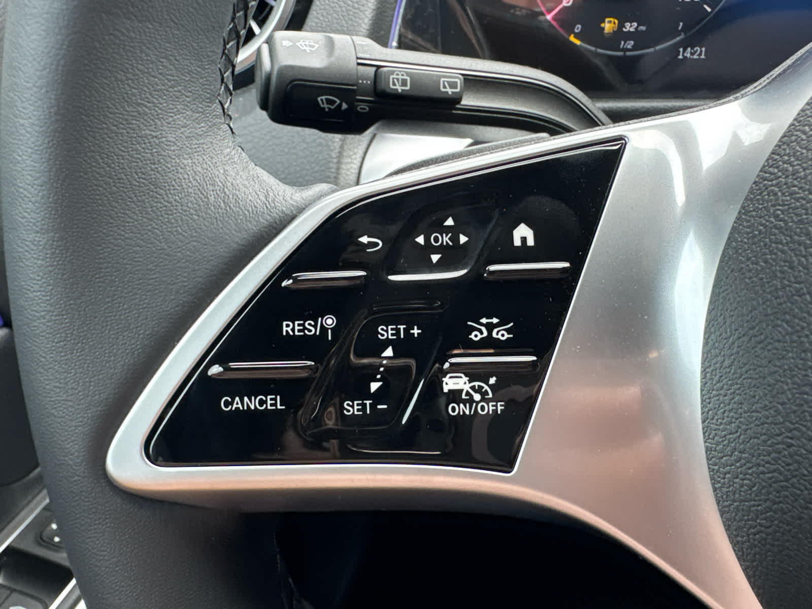 2026 Mercedes-Benz GLB 250 SUV