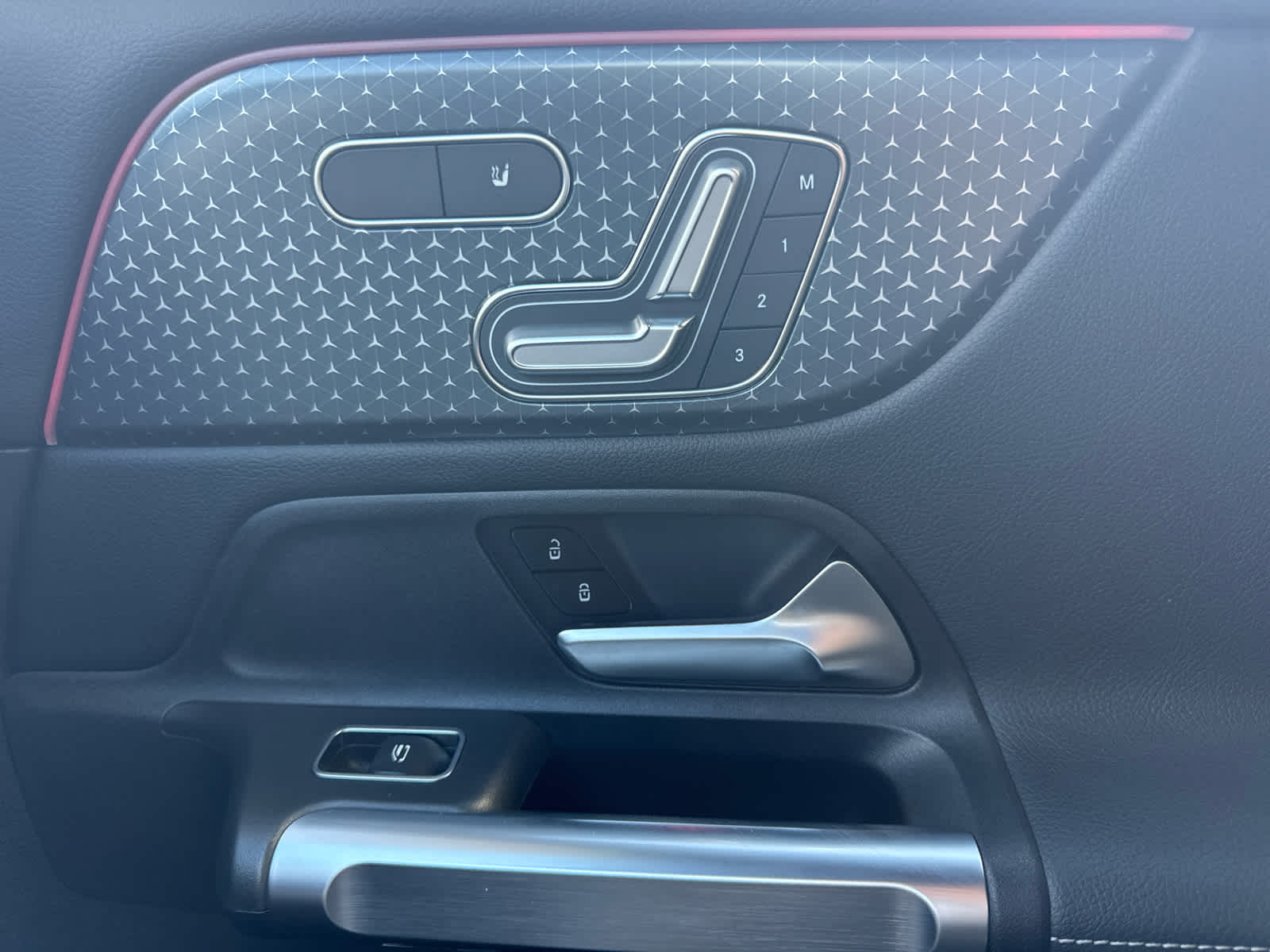 2025 Mercedes-Benz GLB GLB 250