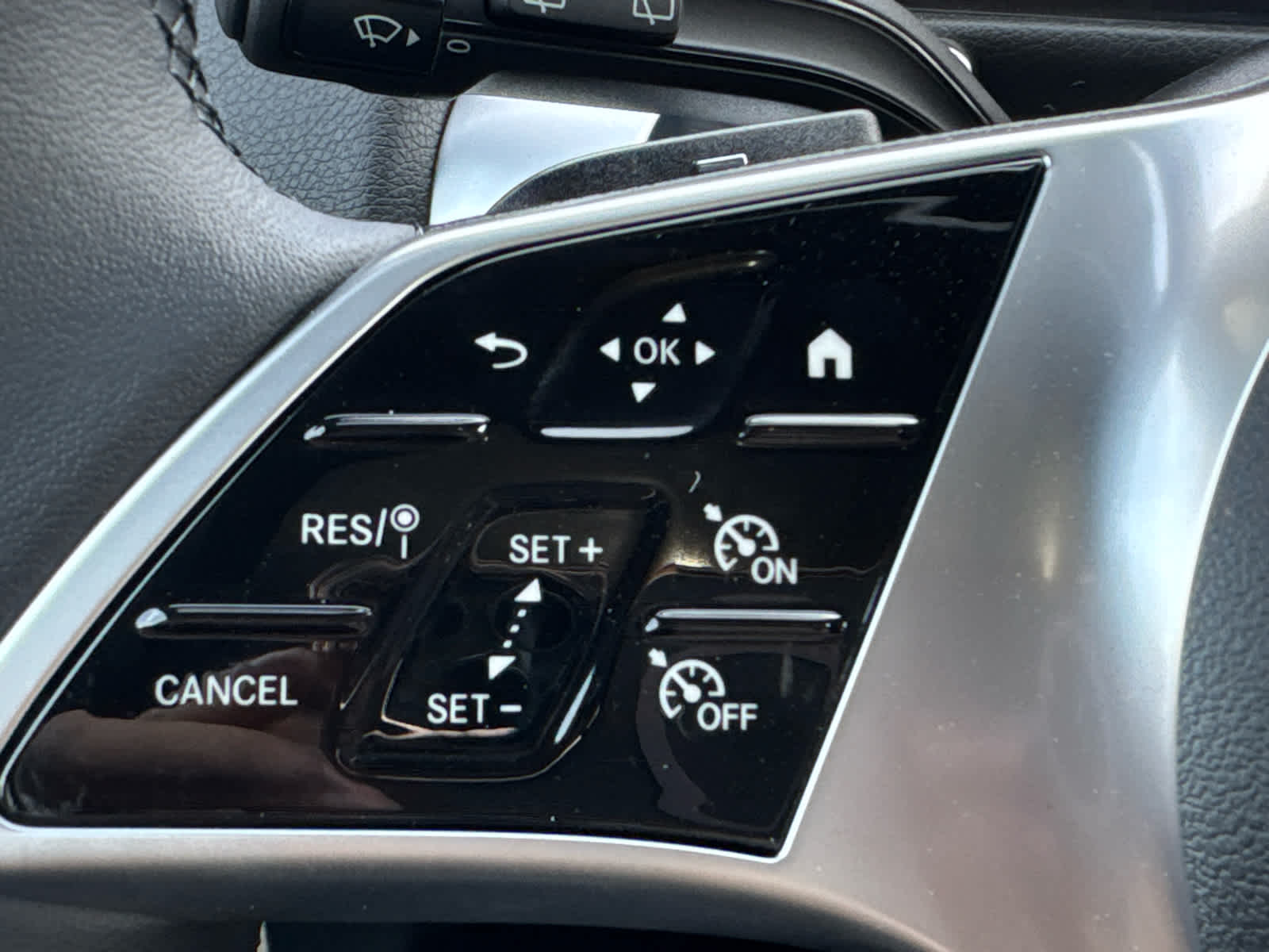 2026 Mercedes-Benz GLB 250 SUV