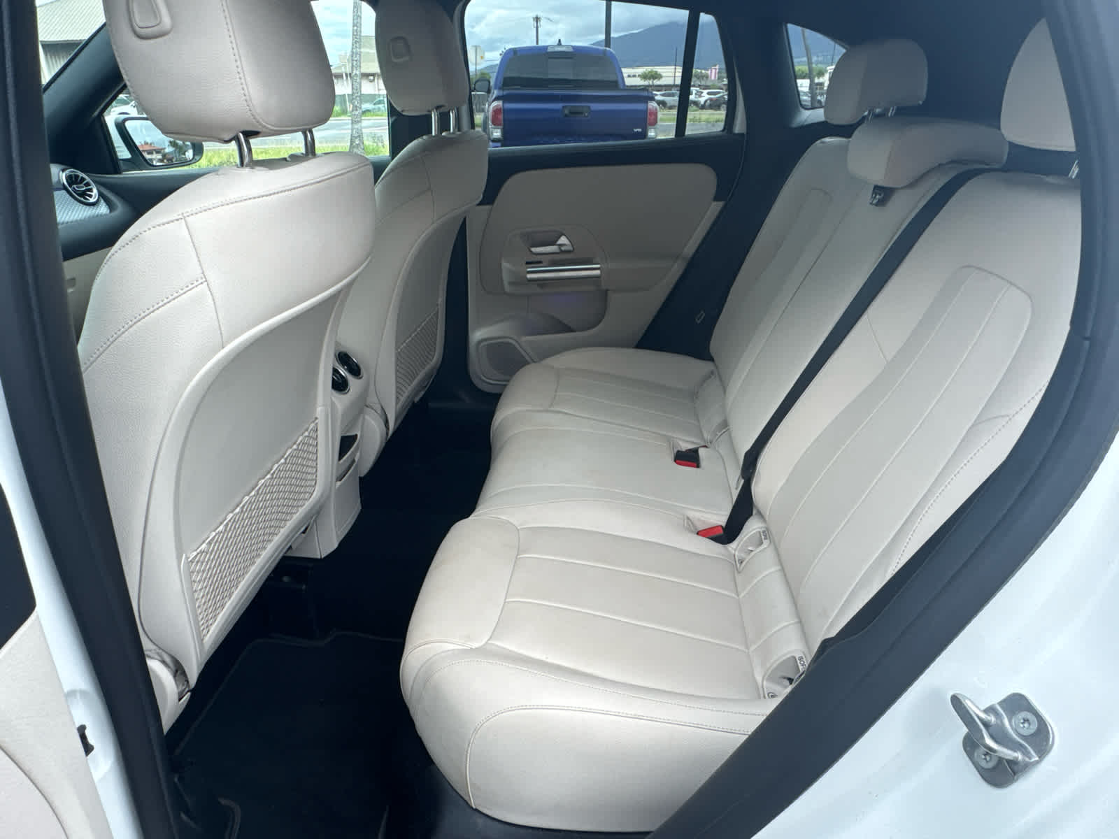 2025 Mercedes-Benz GLA 250 4MATIC® SUV