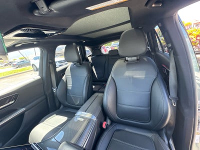 2025 Mercedes-Benz GLC 300 SUV