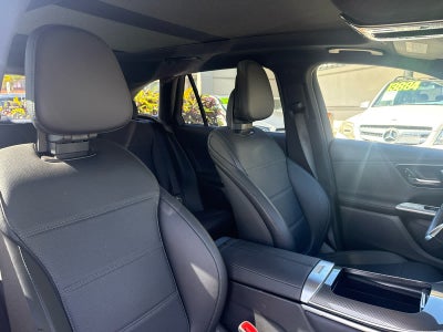 2025 Mercedes-Benz GLC 300 SUV