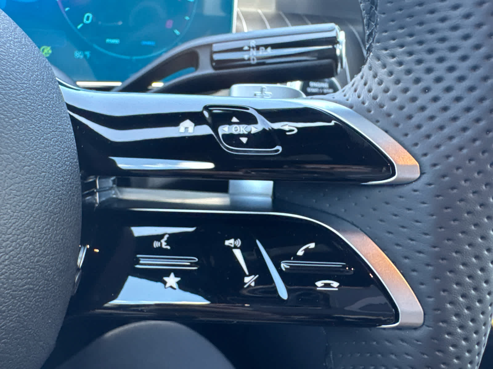 2026 Mercedes-Benz GLC 300 SUV