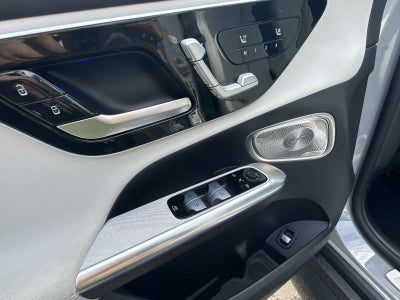 2025 Mercedes-Benz GLC 300 SUV