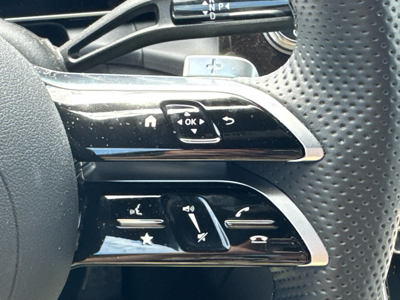 2025 Mercedes-Benz GLC 300 SUV