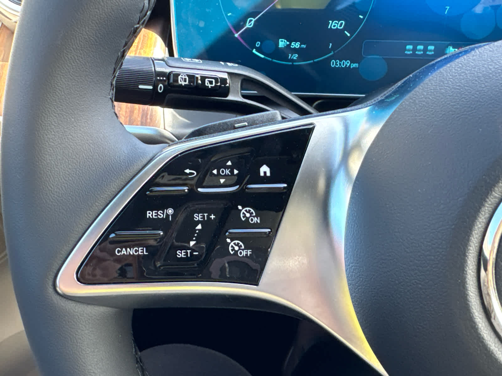 2026 Mercedes-Benz GLC 300 SUV