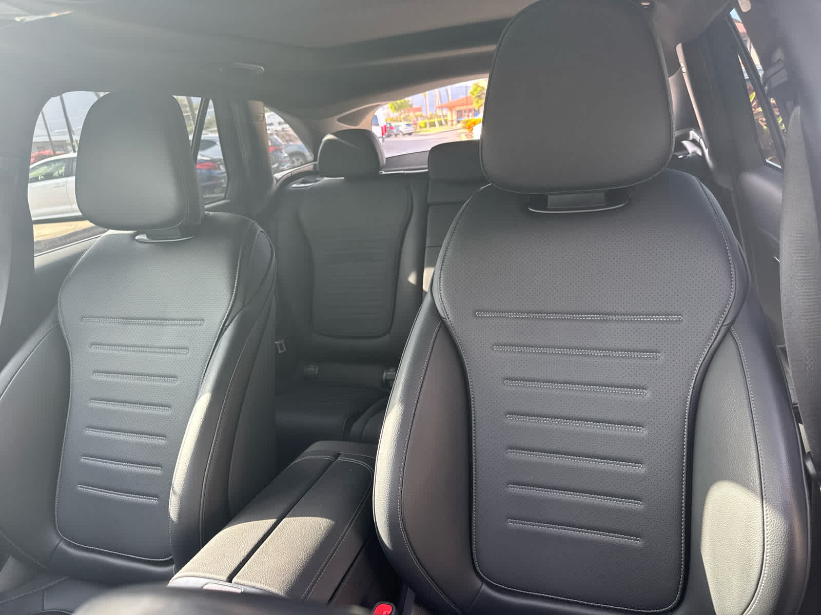 2025 Mercedes-Benz GLC GLC 300