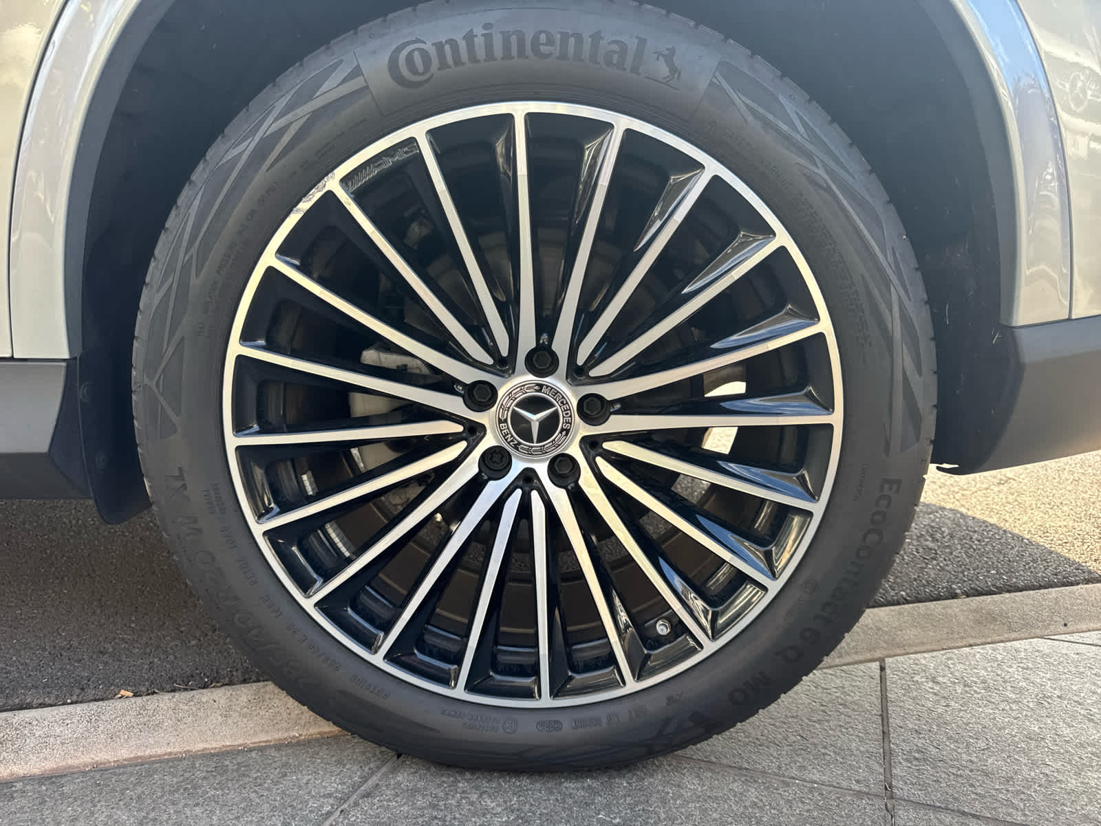 2025 Mercedes-Benz GLC GLC 300