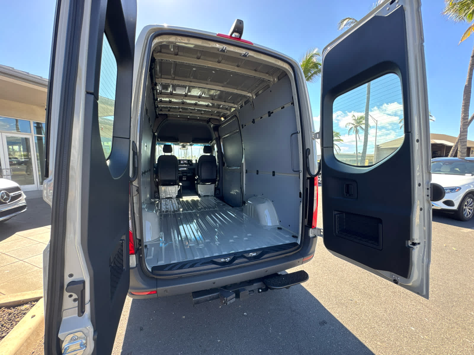 2026 Mercedes-Benz Sprinter 2500 Standard Roof I4 Diesel 144 RWD