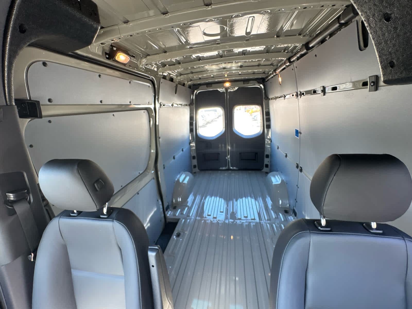 2026 Mercedes-Benz Sprinter 2500 Standard Roof I4 Diesel 144 RWD