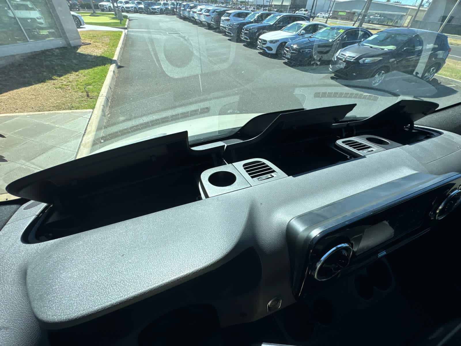 2026 Mercedes-Benz Sprinter 2500 Standard Roof I4 Diesel 144 RWD