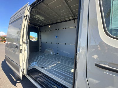 2026 Mercedes-Benz Sprinter 2500 Standard Roof I4 Diesel 144 RWD