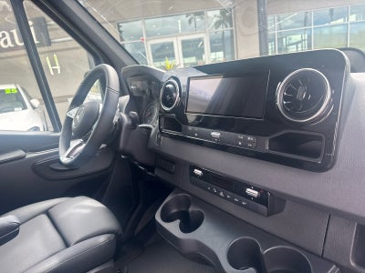 2026 Mercedes-Benz Sprinter 2500 Standard Roof I4 Diesel 144 RWD