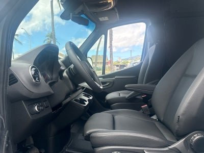 2026 Mercedes-Benz Sprinter 2500 Standard Roof I4 Diesel 144 RWD