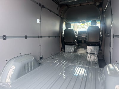 2026 Mercedes-Benz Sprinter 2500 Standard Roof I4 Diesel 144 RWD