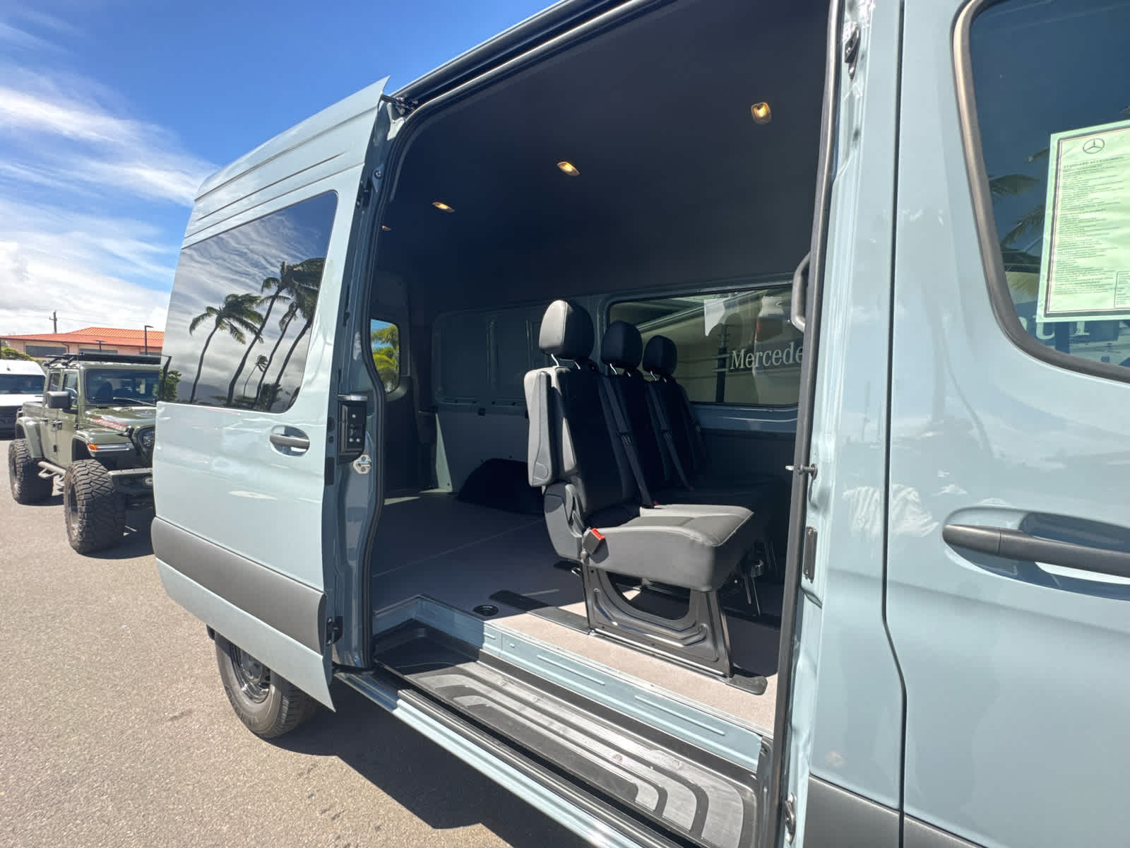2026 Mercedes-Benz Sprinter 2500 Standard Roof I4 Diesel HO 144 AWD