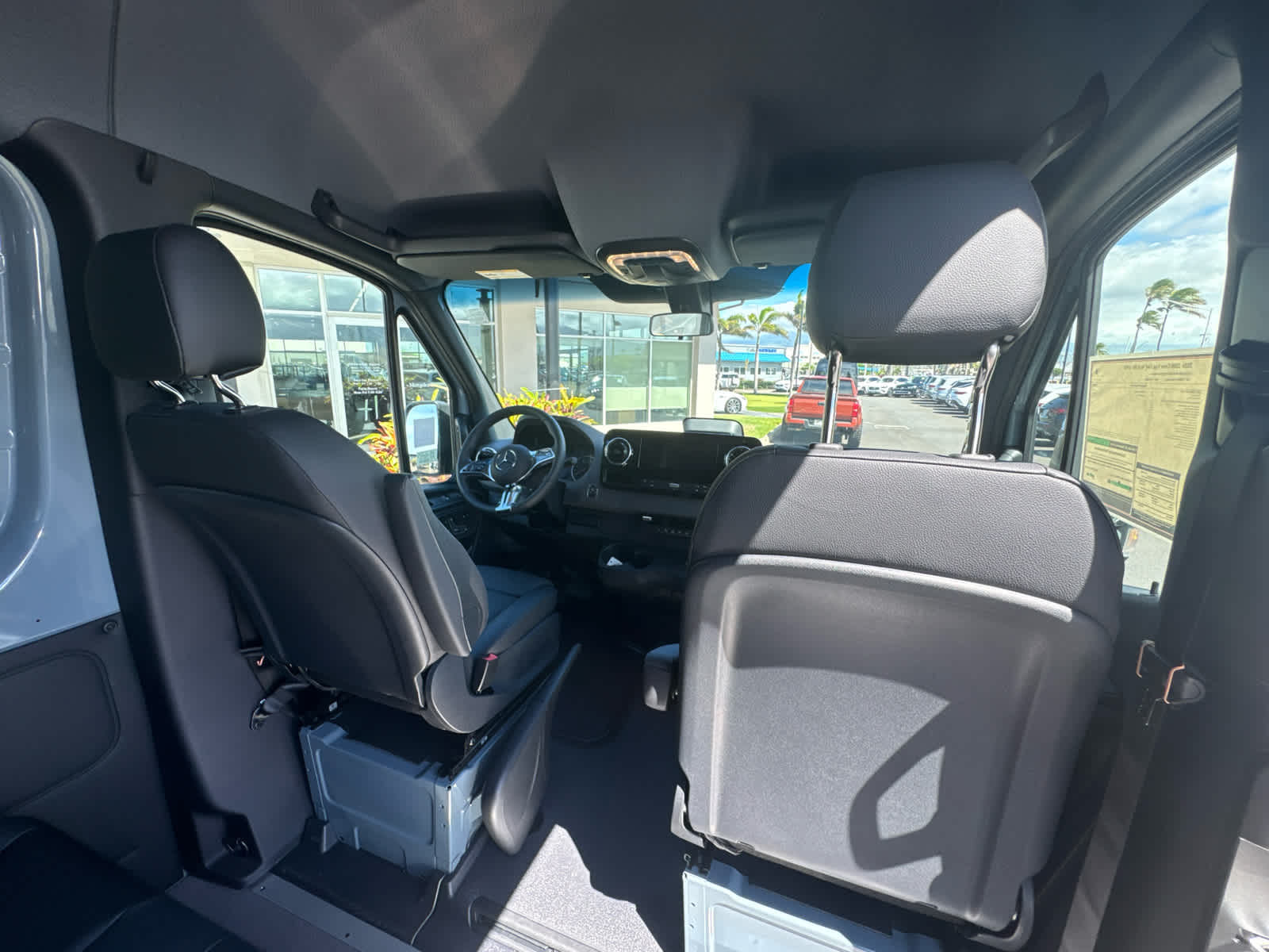 2026 Mercedes-Benz Sprinter 2500 Standard Roof I4 Diesel HO 144 AWD