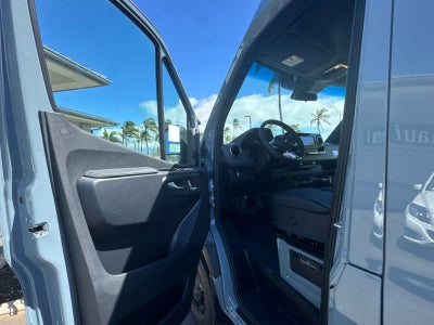 2026 Mercedes-Benz Sprinter 2500 Standard Roof I4 Diesel HO 144 AWD