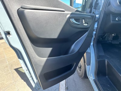 2026 Mercedes-Benz Sprinter 2500 Standard Roof I4 Diesel HO 144 AWD