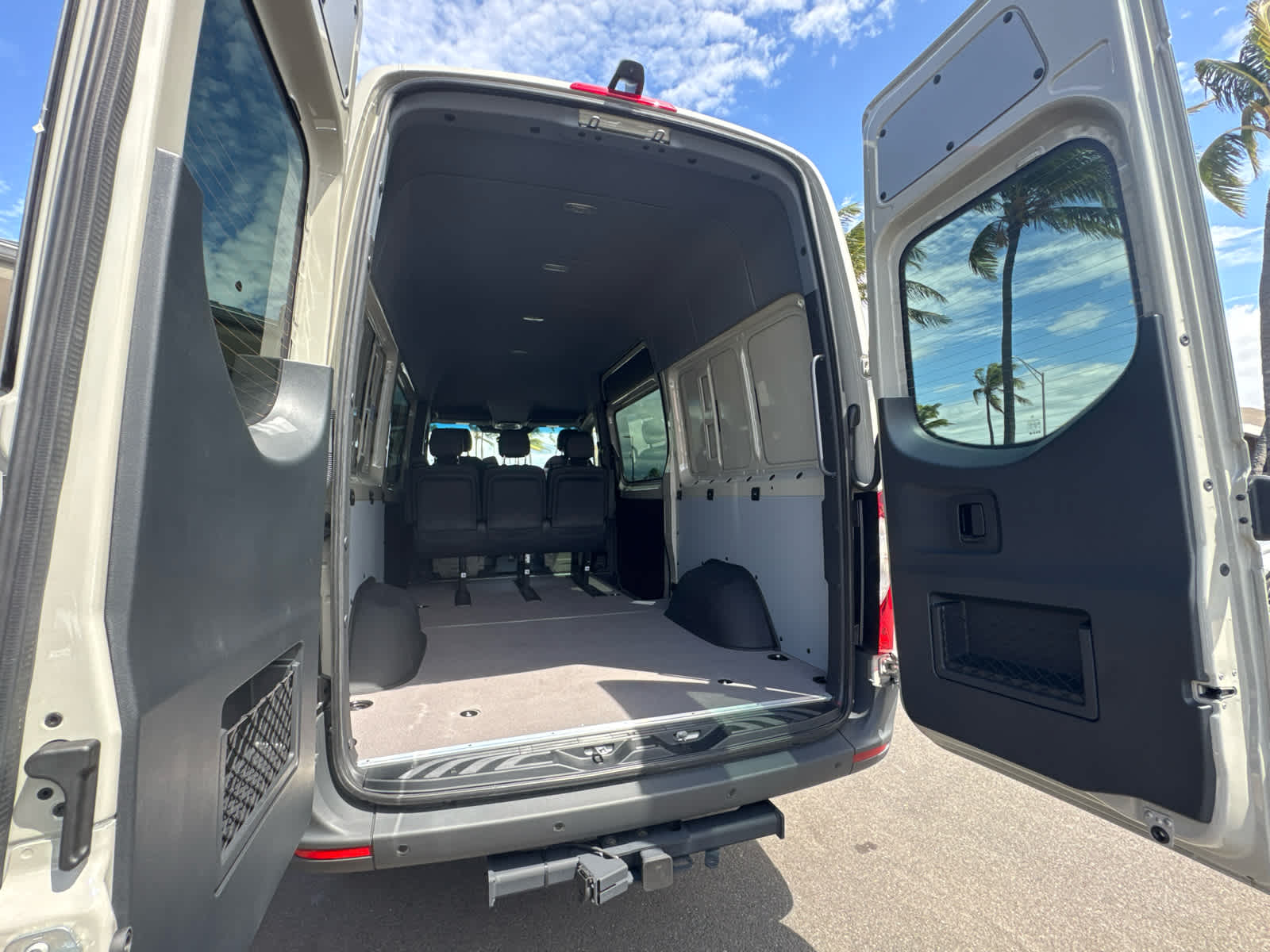 2026 Mercedes-Benz Sprinter 2500 Standard Roof I4 Diesel HO 144 AWD