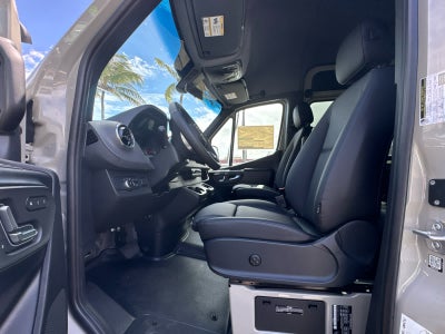 2026 Mercedes-Benz Sprinter 2500 Standard Roof I4 Diesel HO 144 AWD