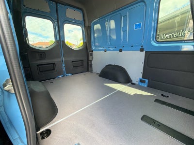2026 Mercedes-Benz Sprinter 2500 Standard Roof I4 Diesel HO 144 AWD