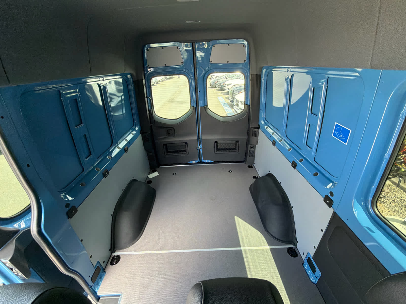 2026 Mercedes-Benz Sprinter 2500 Standard Roof I4 Diesel HO 144 AWD