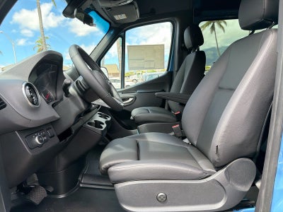 2026 Mercedes-Benz Sprinter 2500 Standard Roof I4 Diesel HO 144 AWD