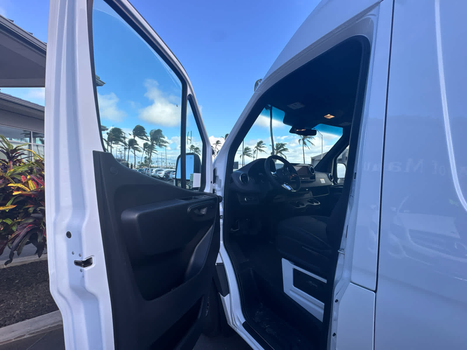 2026 Mercedes-Benz Sprinter 2500 Standard Roof I4 Diesel 144 RWD