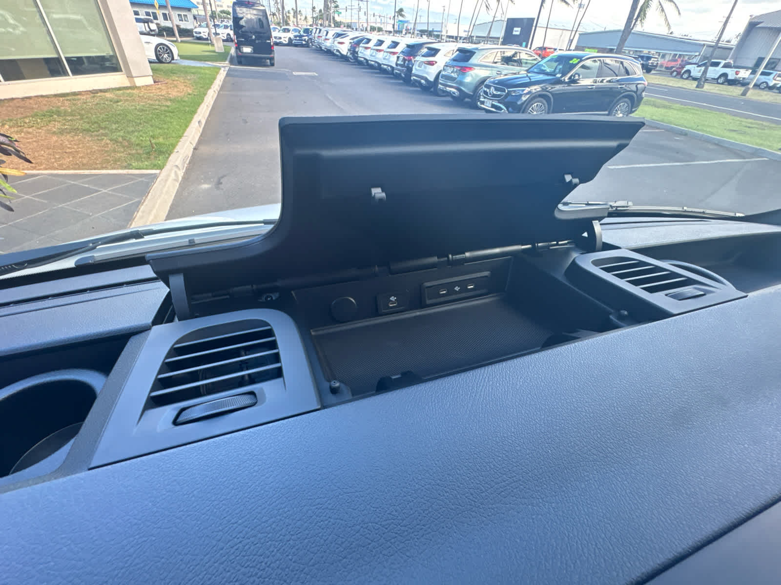 2026 Mercedes-Benz Sprinter 2500 Standard Roof I4 Diesel 144 RWD