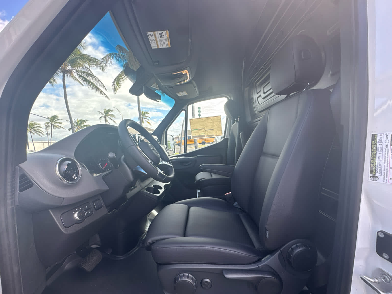 2026 Mercedes-Benz Sprinter 2500 Standard Roof I4 Diesel 144 RWD