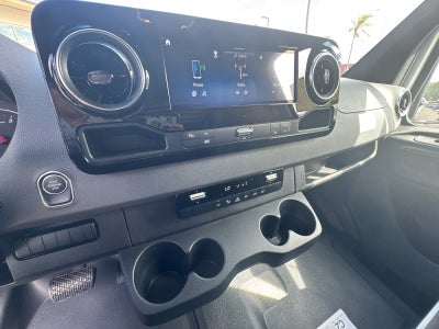 2026 Mercedes-Benz Sprinter 2500 Standard Roof I4 Diesel 144 RWD
