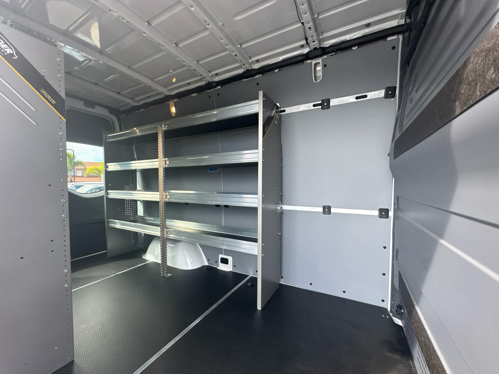 2026 Mercedes-Benz Sprinter 2500 Standard Roof I4 Diesel 144 RWD