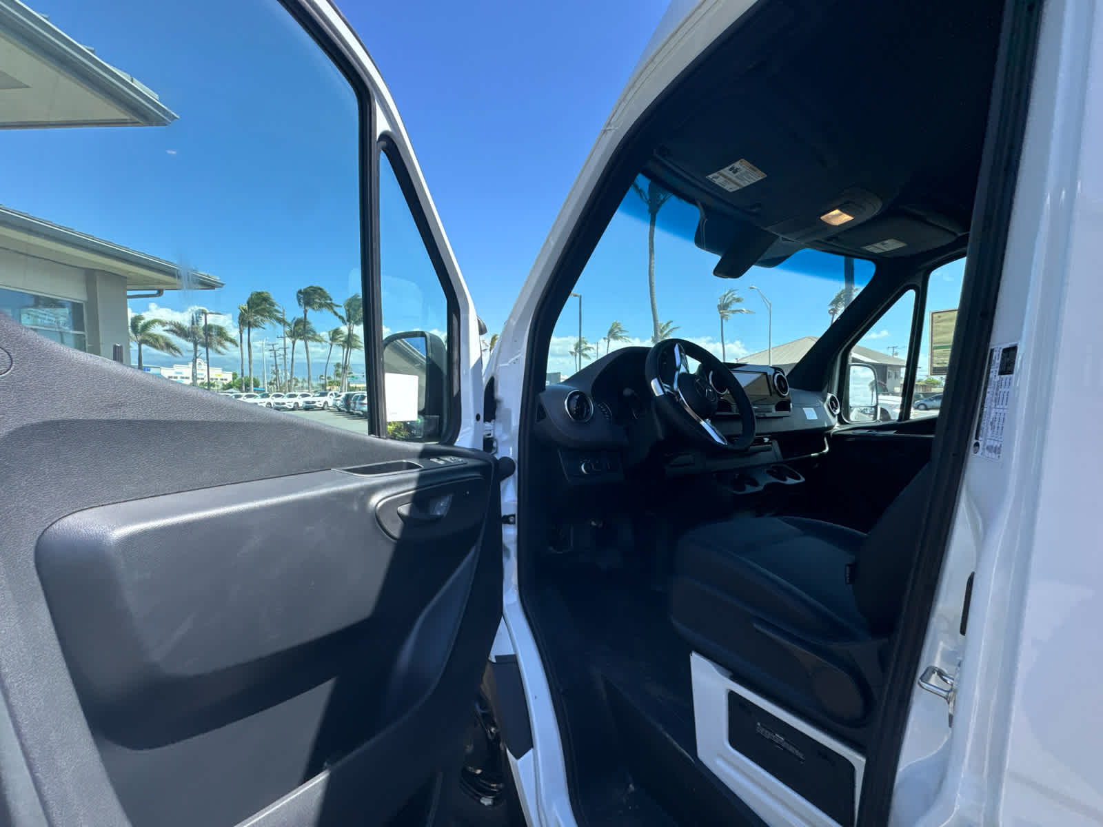 2025 Mercedes-Benz Sprinter Cargo Van 2500 Standard Roof I4 Diesel HO 144 RWD