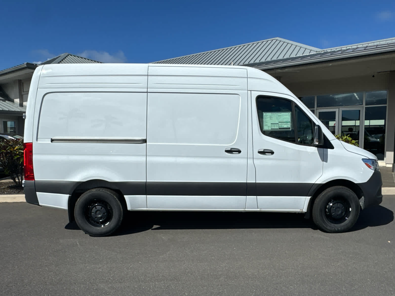 2025 Mercedes-Benz Sprinter Cargo Van 2500 Standard Roof I4 Diesel HO 144 RWD