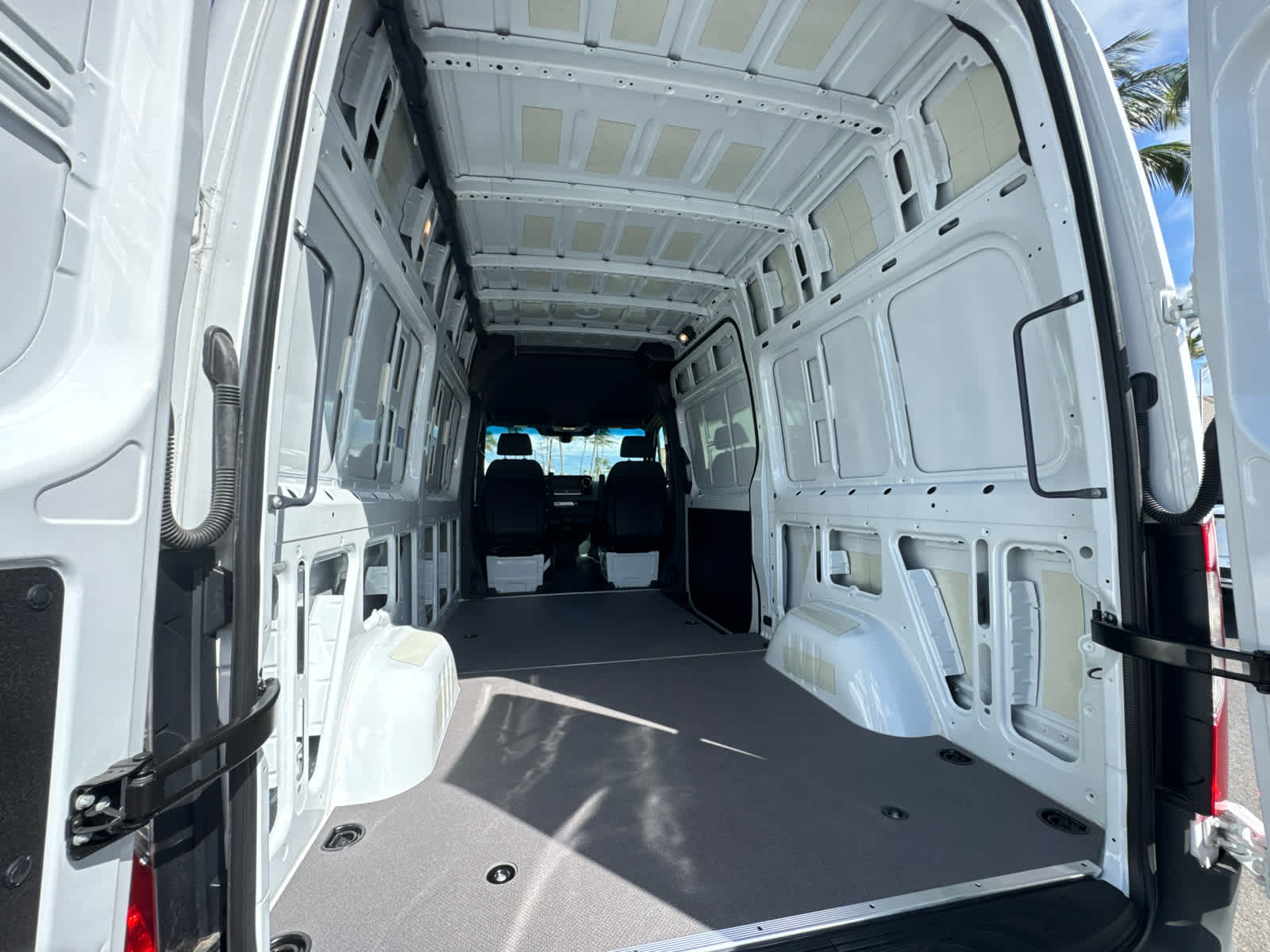 2025 Mercedes-Benz Sprinter Cargo Van 2500 Standard Roof I4 Diesel HO 144 RWD