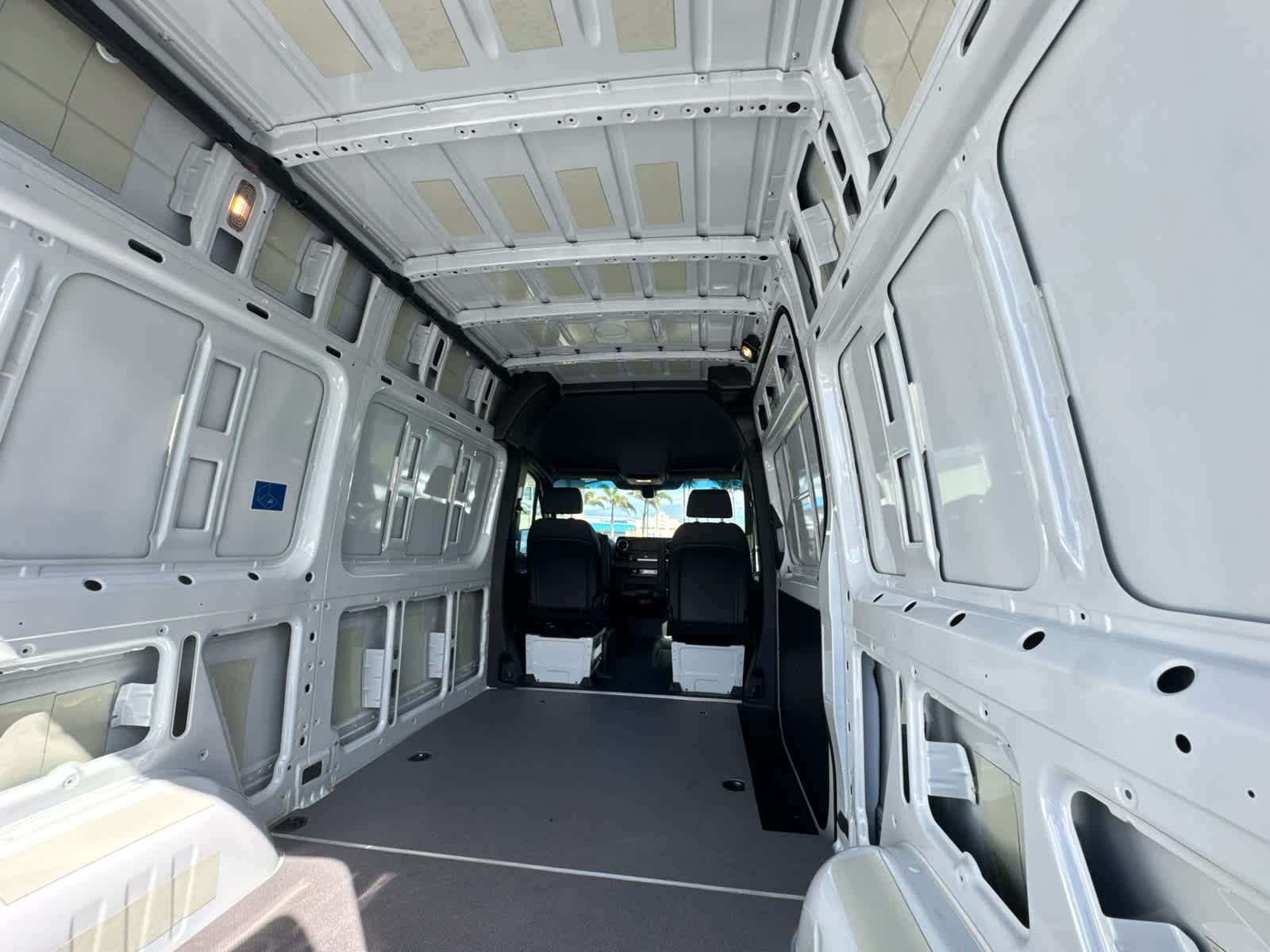 2025 Mercedes-Benz Sprinter Cargo Van 2500 Standard Roof I4 Diesel HO 144 RWD