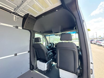 2026 Mercedes-Benz Sprinter 2500 Standard Roof I4 Diesel HO 144 RWD