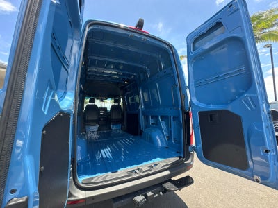 2026 Mercedes-Benz Sprinter 2500 Standard Roof I4 Diesel HO 144 AWD