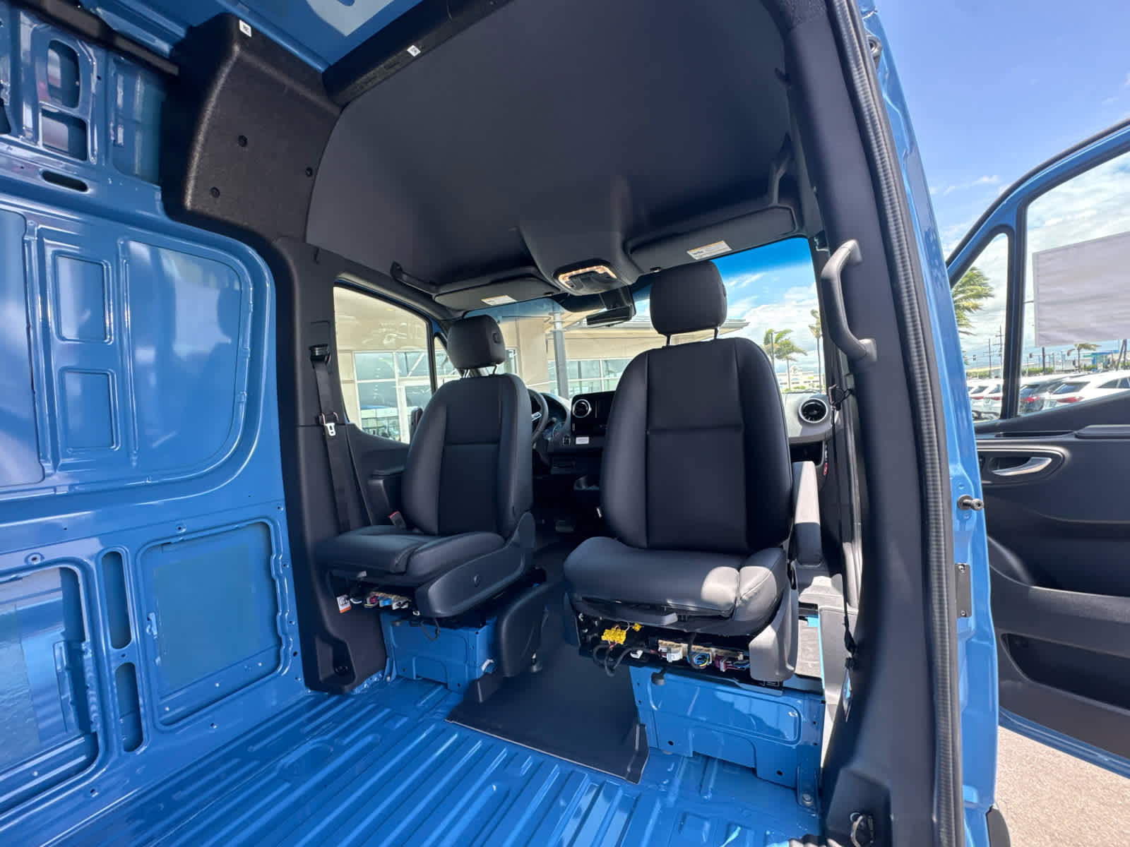 2026 Mercedes-Benz Sprinter 2500 Standard Roof I4 Diesel HO 144 AWD