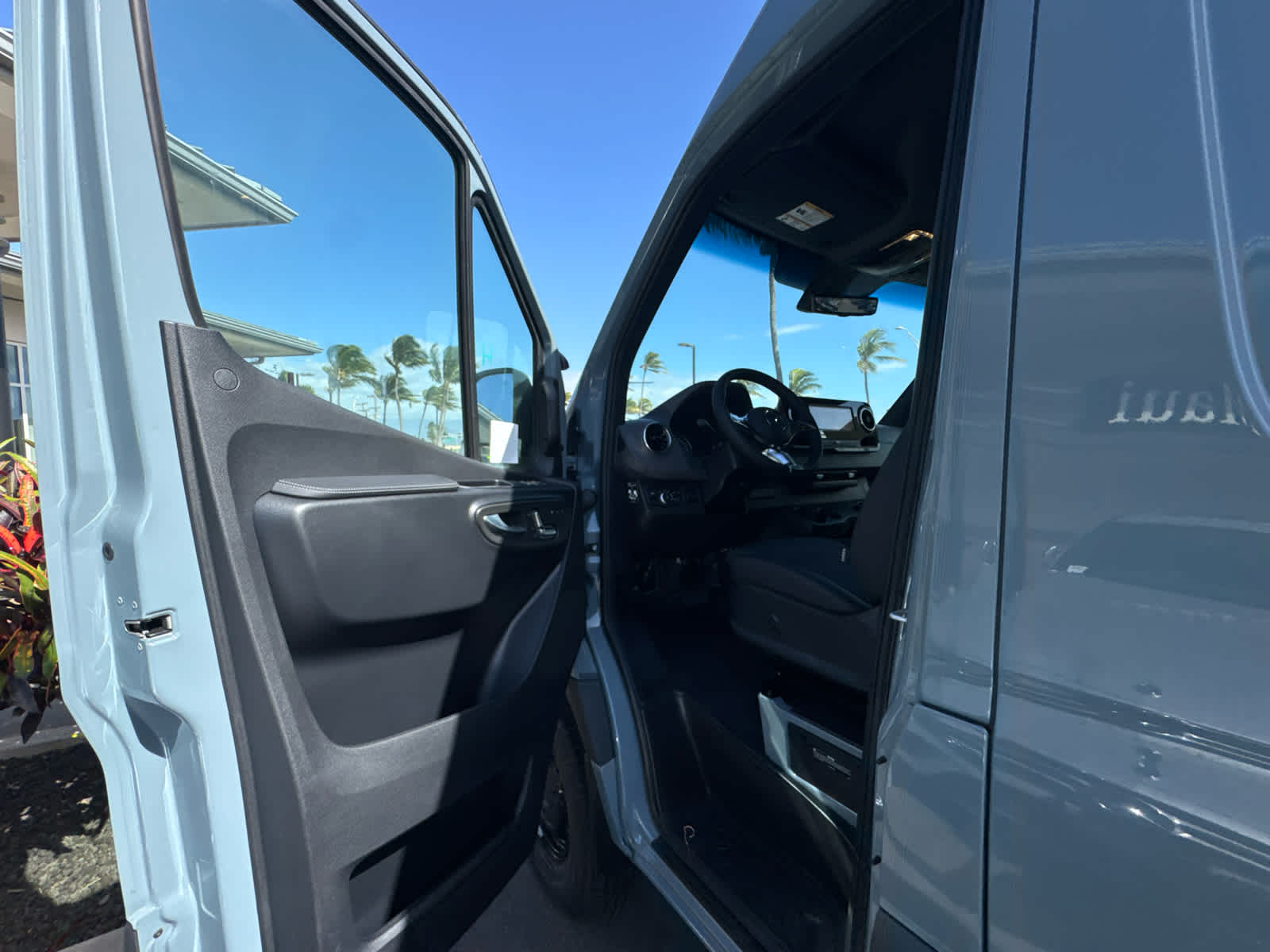 2026 Mercedes-Benz Sprinter 2500 Standard Roof I4 Diesel HO 144 AWD