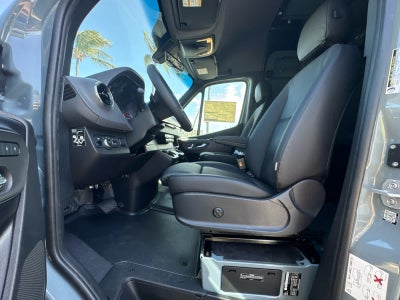 2026 Mercedes-Benz Sprinter 2500 Standard Roof I4 Diesel HO 144 AWD